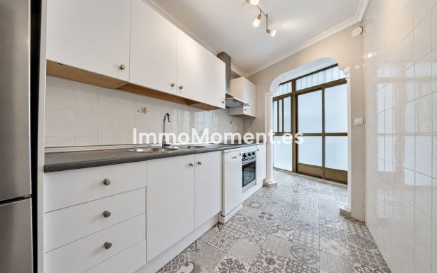 Revente - Appartement - Estepona  - Estepona Centro