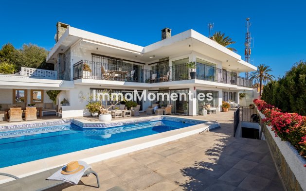 Wiederverkauf - Freistehende Villa - Marbella - Nueva Andalucía