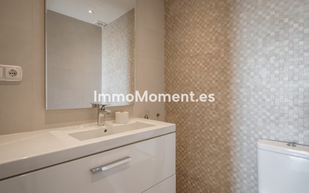 Wiederverkauf - Freistehende Villa - Marbella - Nueva Andalucía