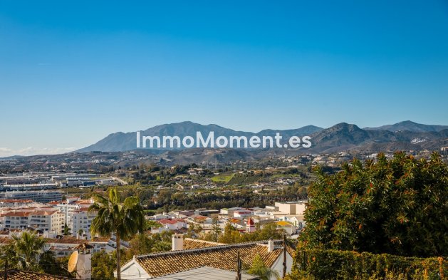 Wiederverkauf - Freistehende Villa - Marbella - Nueva Andalucía