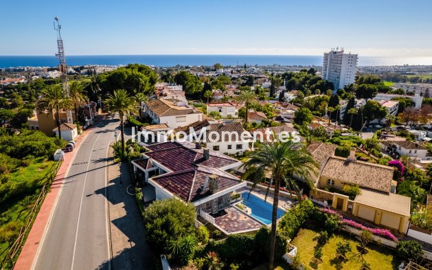 Wiederverkauf - Freistehende Villa - Marbella - Nueva Andalucía