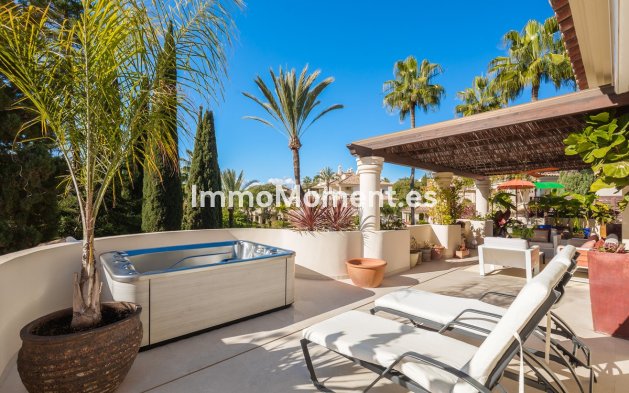 Revente - Appartement - Marbella - Nueva Andalucía