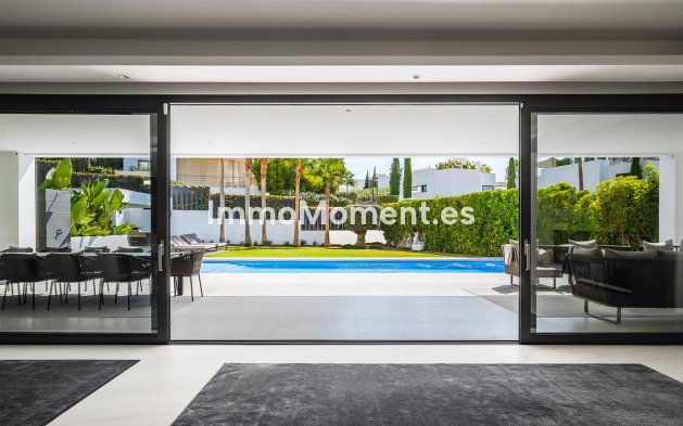 Wiederverkauf - Freistehende Villa - Marbella - Nueva Andalucía