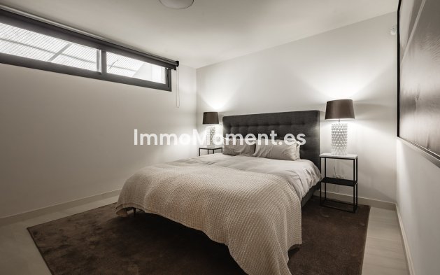 Wiederverkauf - Freistehende Villa - Marbella - Nueva Andalucía