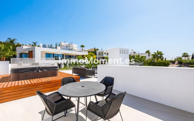 Wiederverkauf - Freistehende Villa - Marbella - Nueva Andalucía