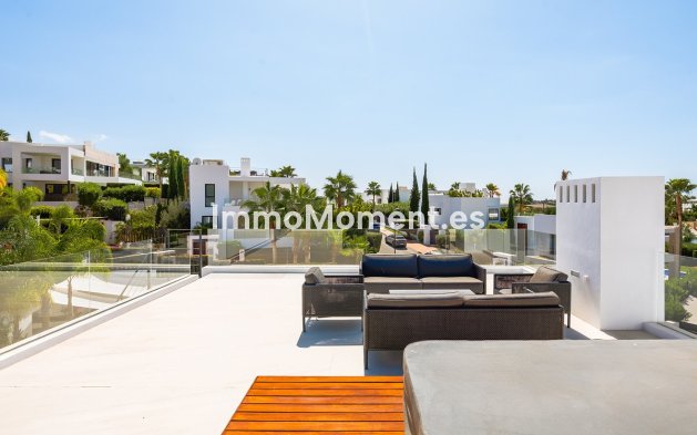 Wiederverkauf - Freistehende Villa - Marbella - Nueva Andalucía