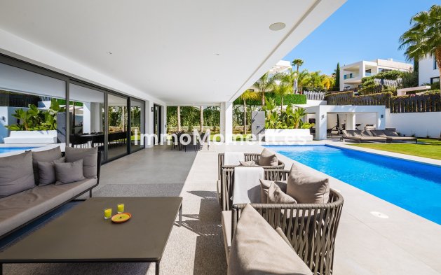 Wiederverkauf - Freistehende Villa - Marbella - Nueva Andalucía