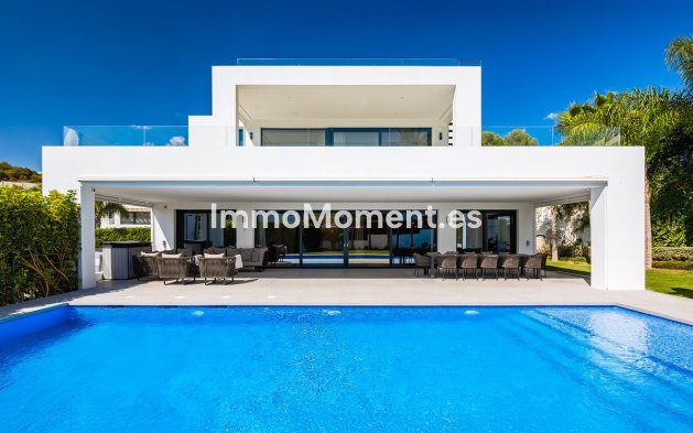 Wiederverkauf - Freistehende Villa - Marbella - Nueva Andalucía