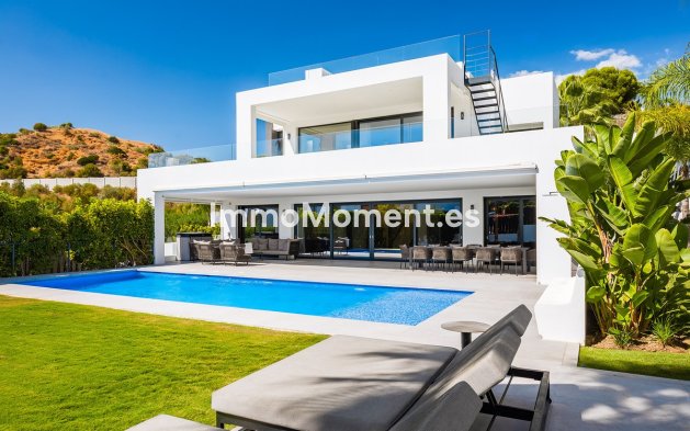 Wiederverkauf - Freistehende Villa - Marbella - Nueva Andalucía