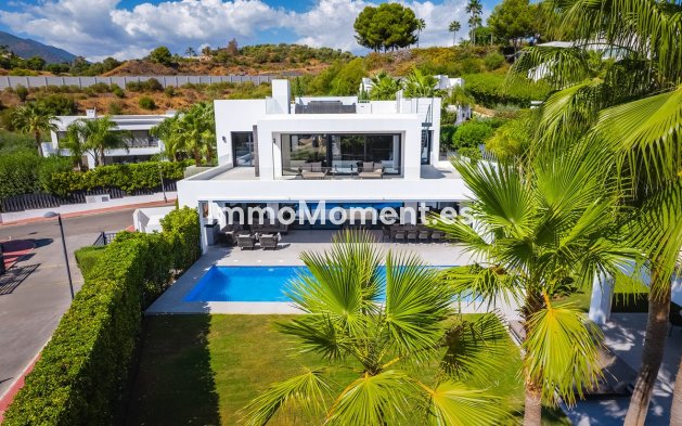 Wiederverkauf - Freistehende Villa - Marbella - Nueva Andalucía