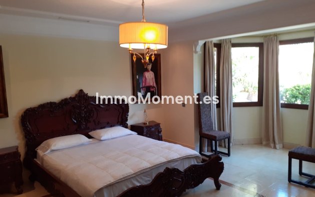 Resale - Detached villa - Estepona - Estepona Centro