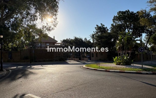 Reventa - Apartamento - Marbella - Elviria