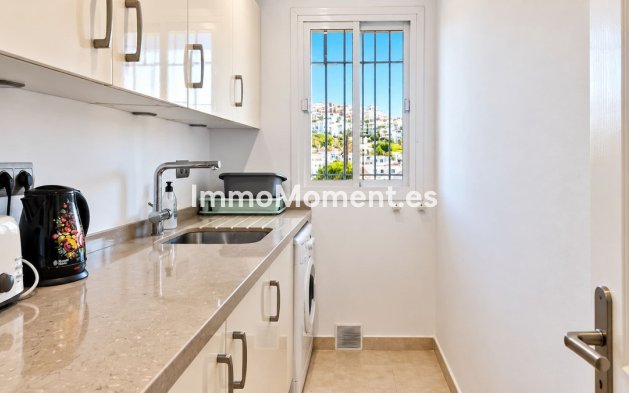 Resale - Apartment - Manilva - La Duquesa