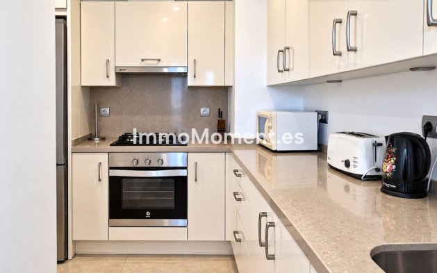 Resale - Apartment - Manilva - La Duquesa