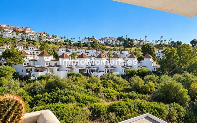 Resale - Apartment - Manilva - La Duquesa