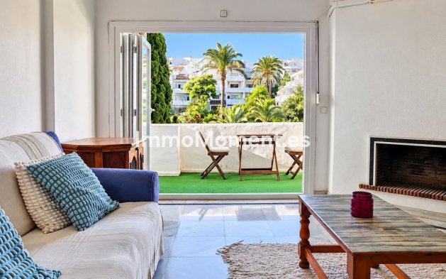 Resale - Apartment - Manilva - La Duquesa