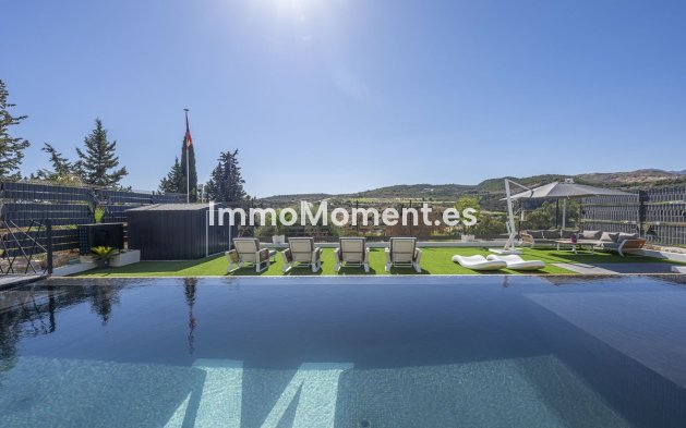 Wiederverkauf - Freistehende Villa - Estepona  - Valle Romano