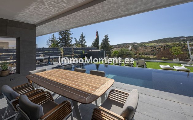 Wiederverkauf - Freistehende Villa - Estepona  - Valle Romano