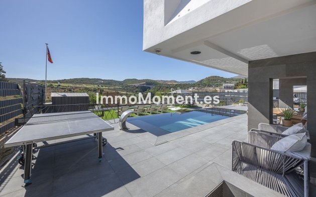 Wiederverkauf - Freistehende Villa - Estepona  - Valle Romano
