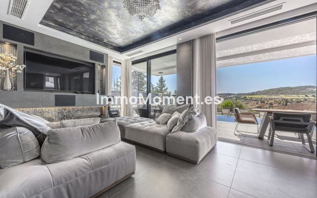 Wiederverkauf - Freistehende Villa - Estepona  - Valle Romano