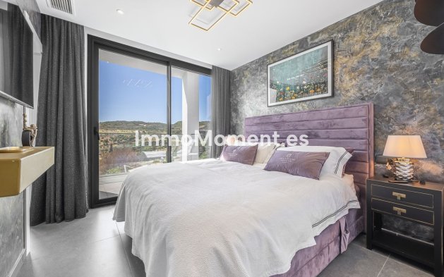 Wiederverkauf - Freistehende Villa - Estepona  - Valle Romano