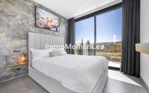 Wiederverkauf - Freistehende Villa - Estepona  - Valle Romano