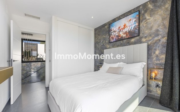 Wiederverkauf - Freistehende Villa - Estepona  - Valle Romano