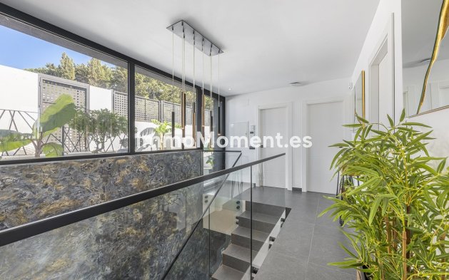 Wiederverkauf - Freistehende Villa - Estepona  - Valle Romano