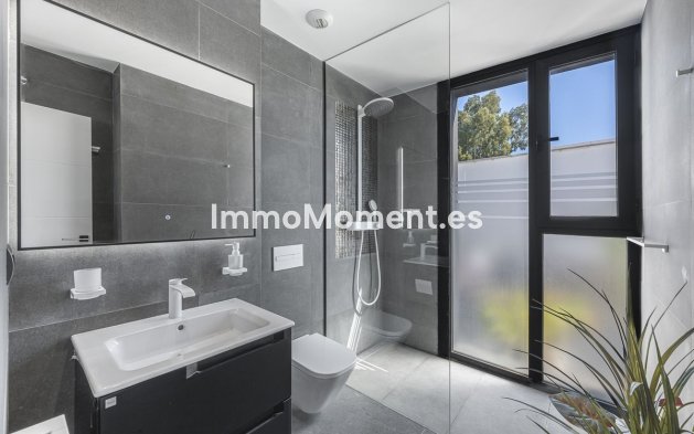 Wiederverkauf - Freistehende Villa - Estepona  - Valle Romano