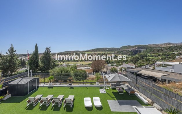 Wiederverkauf - Freistehende Villa - Estepona  - Valle Romano