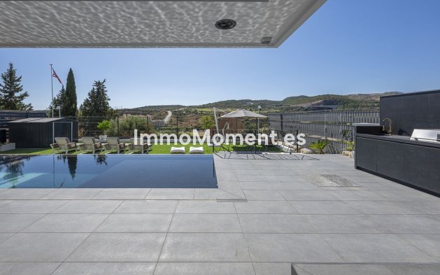 Wiederverkauf - Freistehende Villa - Estepona  - Valle Romano