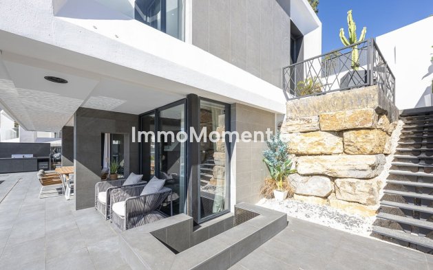 Wiederverkauf - Freistehende Villa - Estepona  - Valle Romano