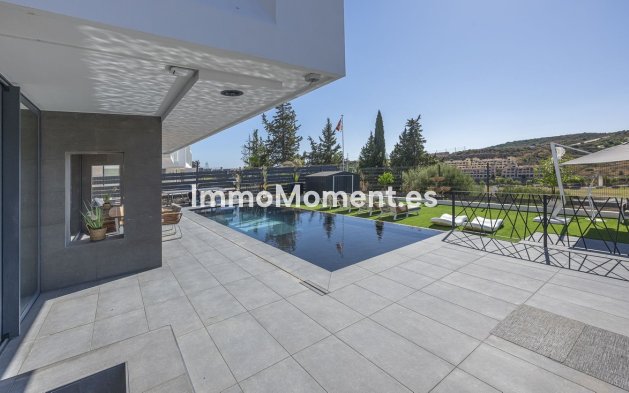 Wiederverkauf - Freistehende Villa - Estepona  - Valle Romano