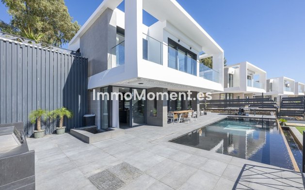Wiederverkauf - Freistehende Villa - Estepona  - Valle Romano