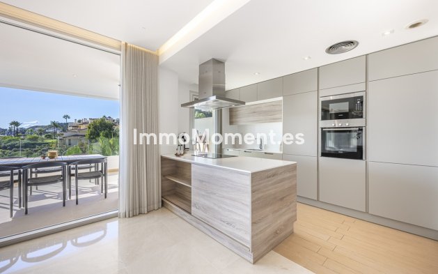 Resale - Apartment - Benahavís - Benahavís Centro