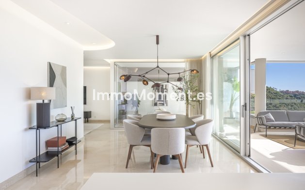 Resale - Apartment - Benahavís - Benahavís Centro