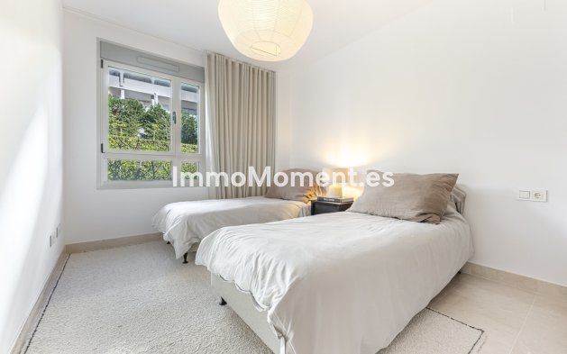 Resale - Apartment - Benahavís - Benahavís Centro