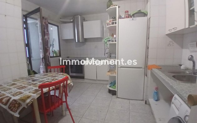 Wiederverkauf - Wohnung - Estepona  - Estepona Centro