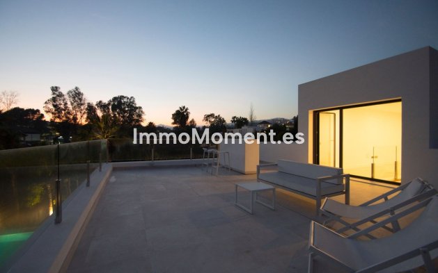 Reventa - Villa independiente - Marbella - Nueva Andalucía