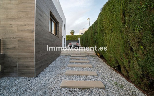 Reventa - Villa independiente - Marbella - Nueva Andalucía
