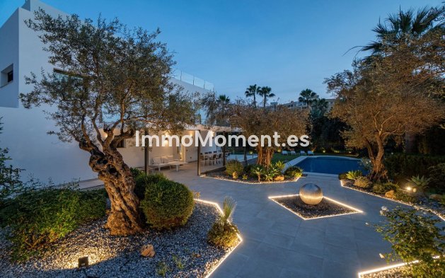 Reventa - Villa independiente - Marbella - Nueva Andalucía