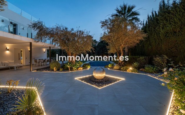 Reventa - Villa independiente - Marbella - Nueva Andalucía