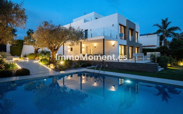 Reventa - Villa independiente - Marbella - Nueva Andalucía