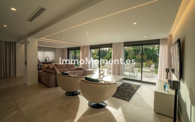 Reventa - Villa independiente - Marbella - Nueva Andalucía