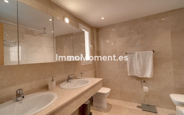 Resale - Apartment - Marbella - La Mairena