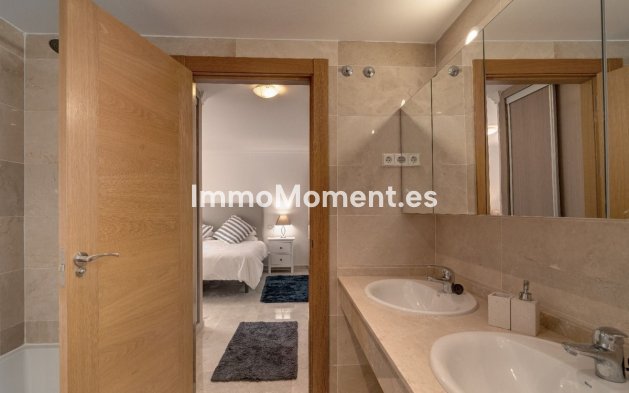Resale - Apartment - Marbella - La Mairena