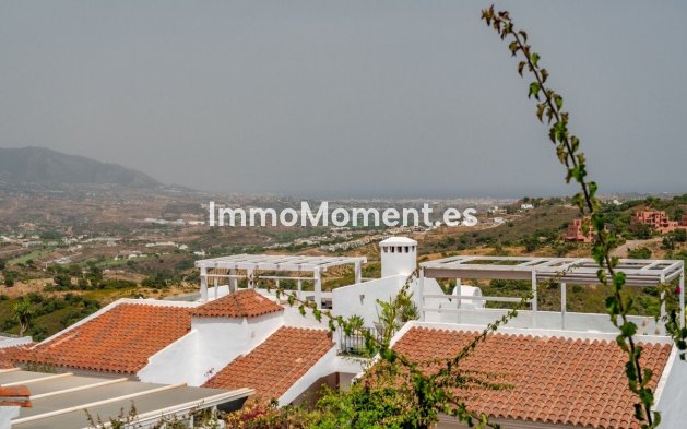 Resale - Apartment - Marbella - La Mairena