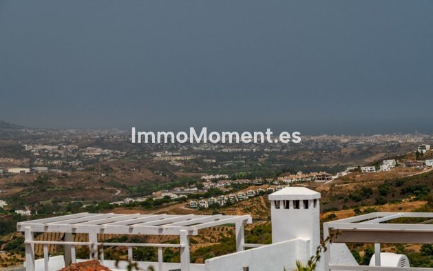 Resale - Apartment - Marbella - La Mairena