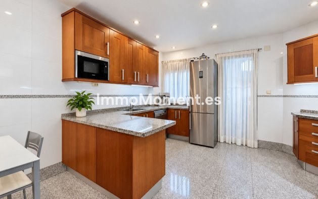 Wiederverkauf - Wohnung - Estepona  - Estepona Centro