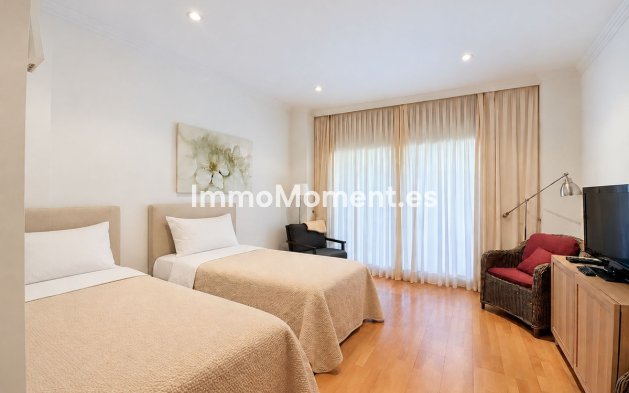 Wiederverkauf - Wohnung - Estepona  - Estepona Centro